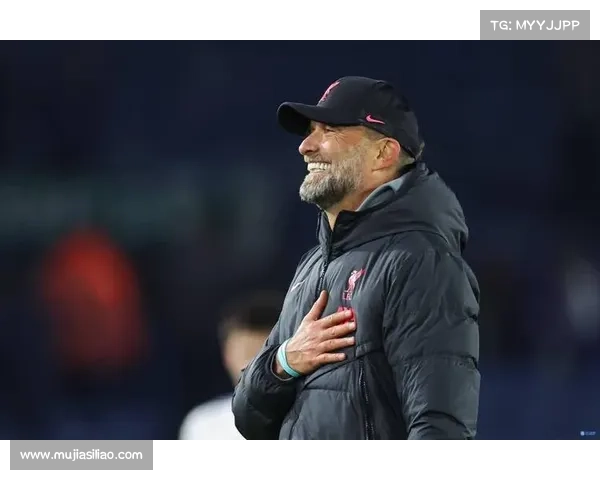 克洛普利物浦告别巡展聚焦2020英超冠军更衣室香槟瓶回忆